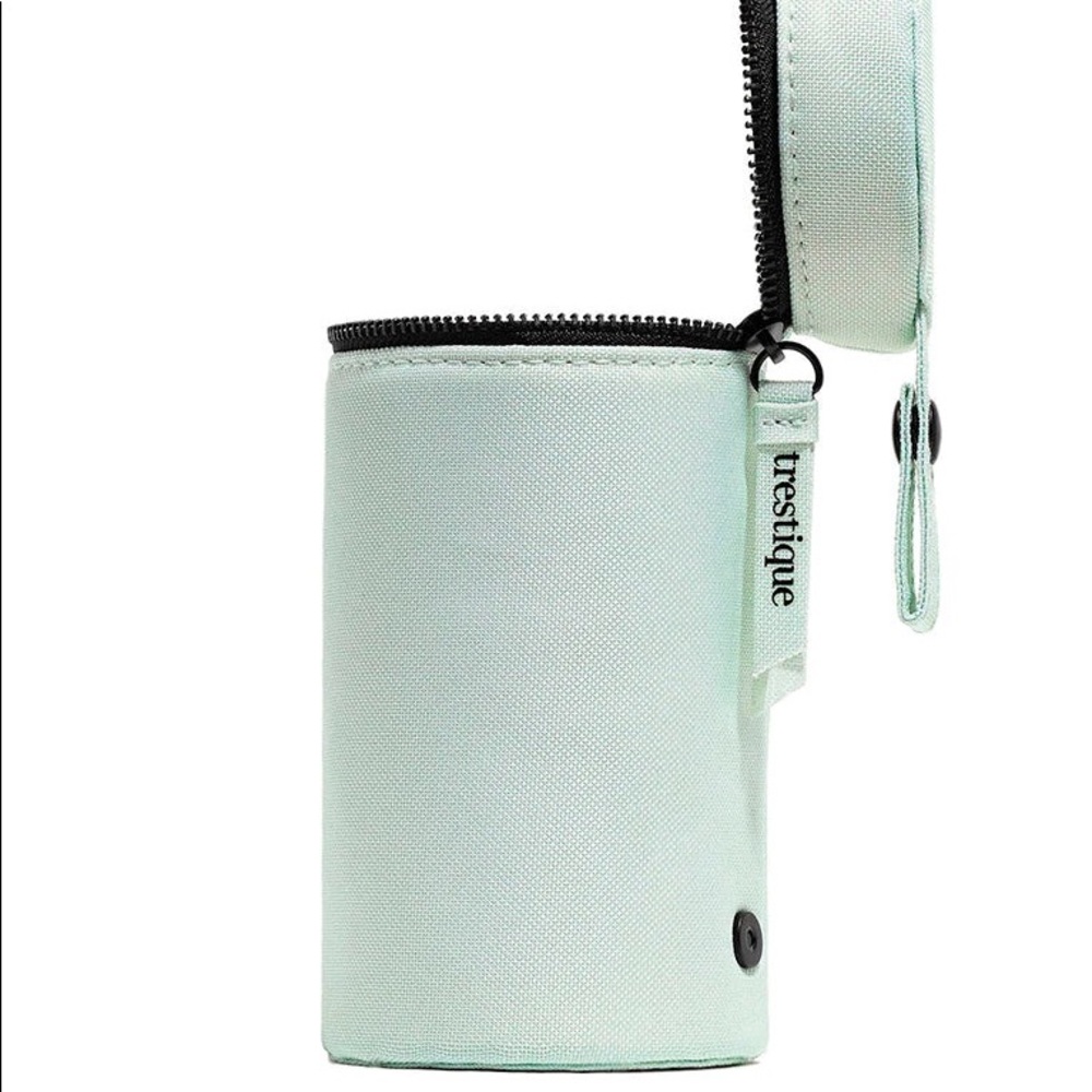 Trestique makeup bag